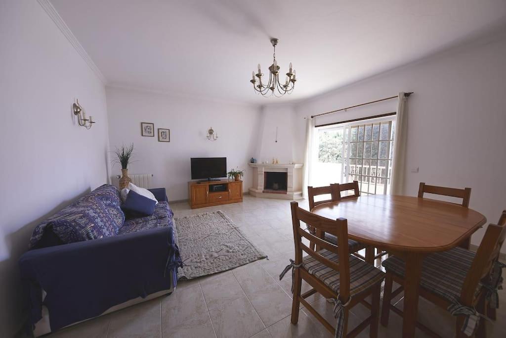 Апартаменты Cozy Sunny Peaceful Flat With Swimming Pool Бургау Экстерьер фото